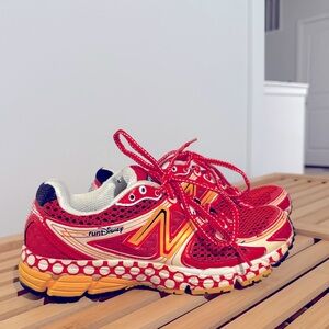 NEW BALANCE Limited Edition runDisney Minnie Mouse red yellow running sneakers